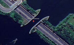 벨루베메이르 워터브릿지의 구글어스 이미지