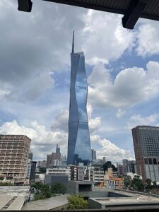 파사르 세니(Pasar Seni) 역에서 촬영한 메르데카 118 원경