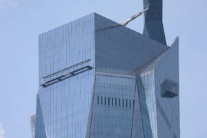 메르데카 118의 상층부 클로즈업