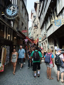 몽생미셸의 거리