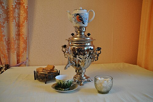 은빛 사모바르와 자바르니크
